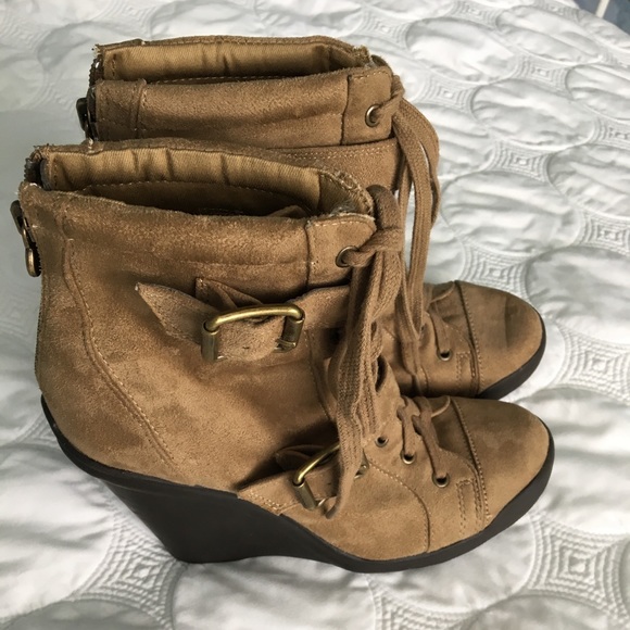 suede boot wedges - Picture 3 of 6